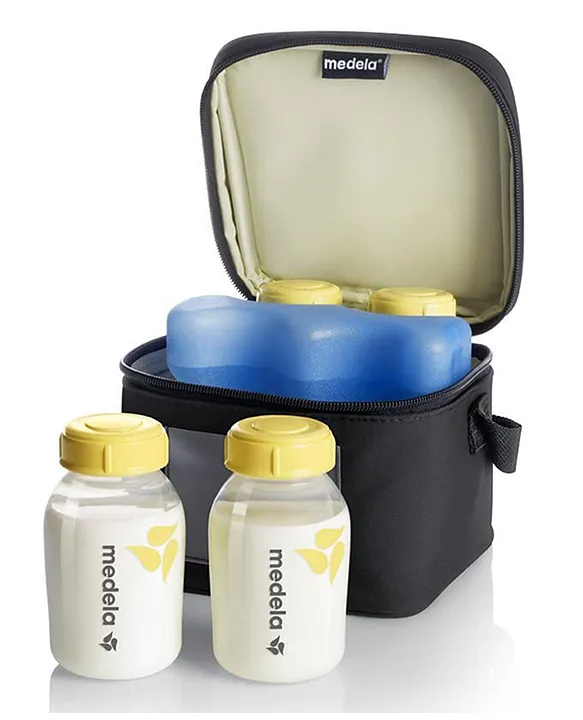Medela Cooler Bag With Ice Pack & 4 Breast Milk Bottles - 150 ml Each