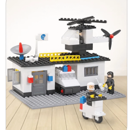 Babyhug Premium City Concept 260 Pcs Blocks with Base Plate| Creative Construction Set and Interlocking Toy| Educational and Learning Toy for Children| BIS Certified| Non-Toxic