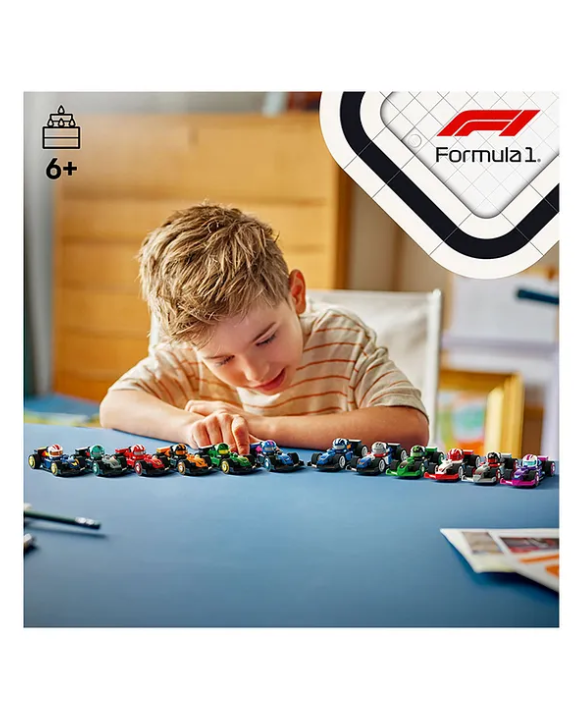 LEGO Minifigures F1 Collectible Race Cars Vehicle Kit 29 pieces-71049